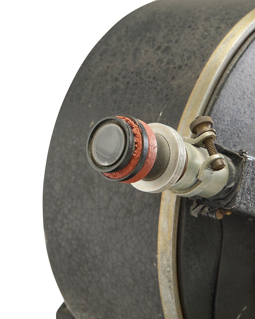 An Akeley Cine 35mm camera - 9