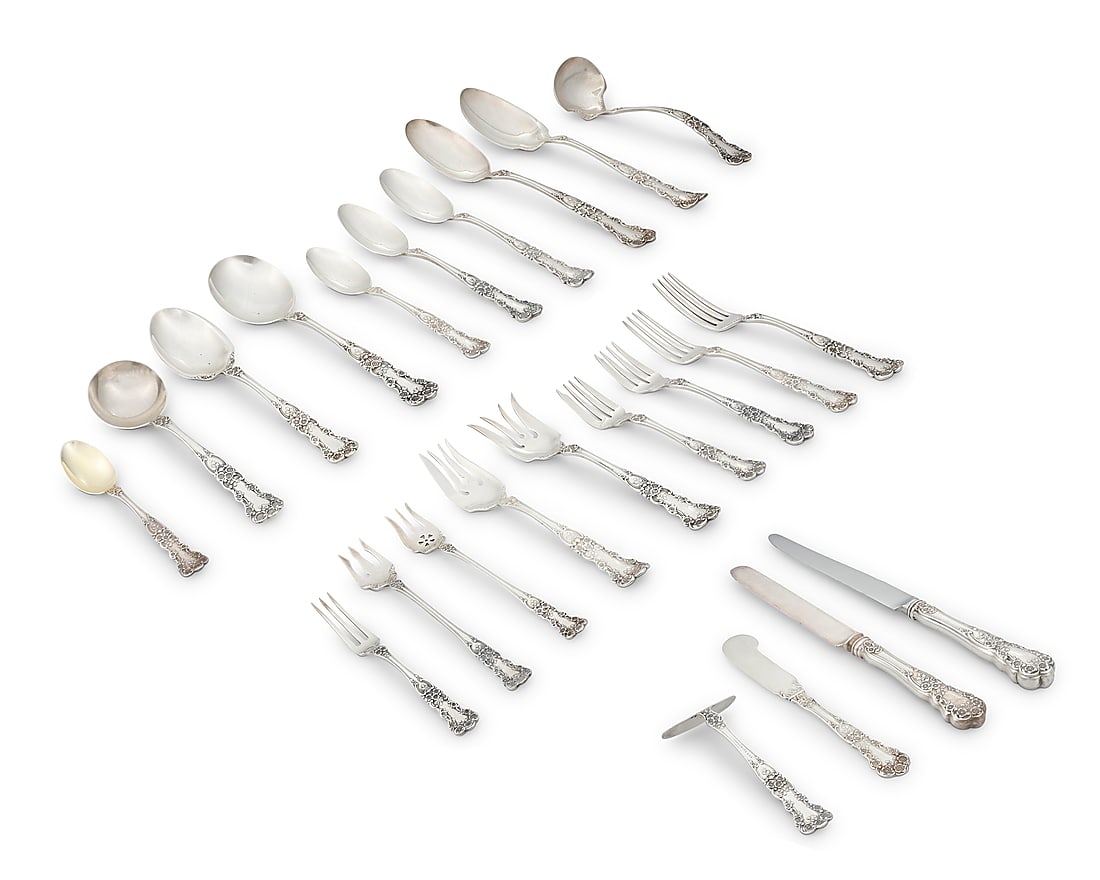 An assembled Gorham sterling silver 'Buttercup' flatware service (1 of 5)