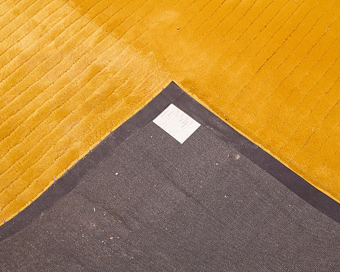 A Contemporary rug - 3