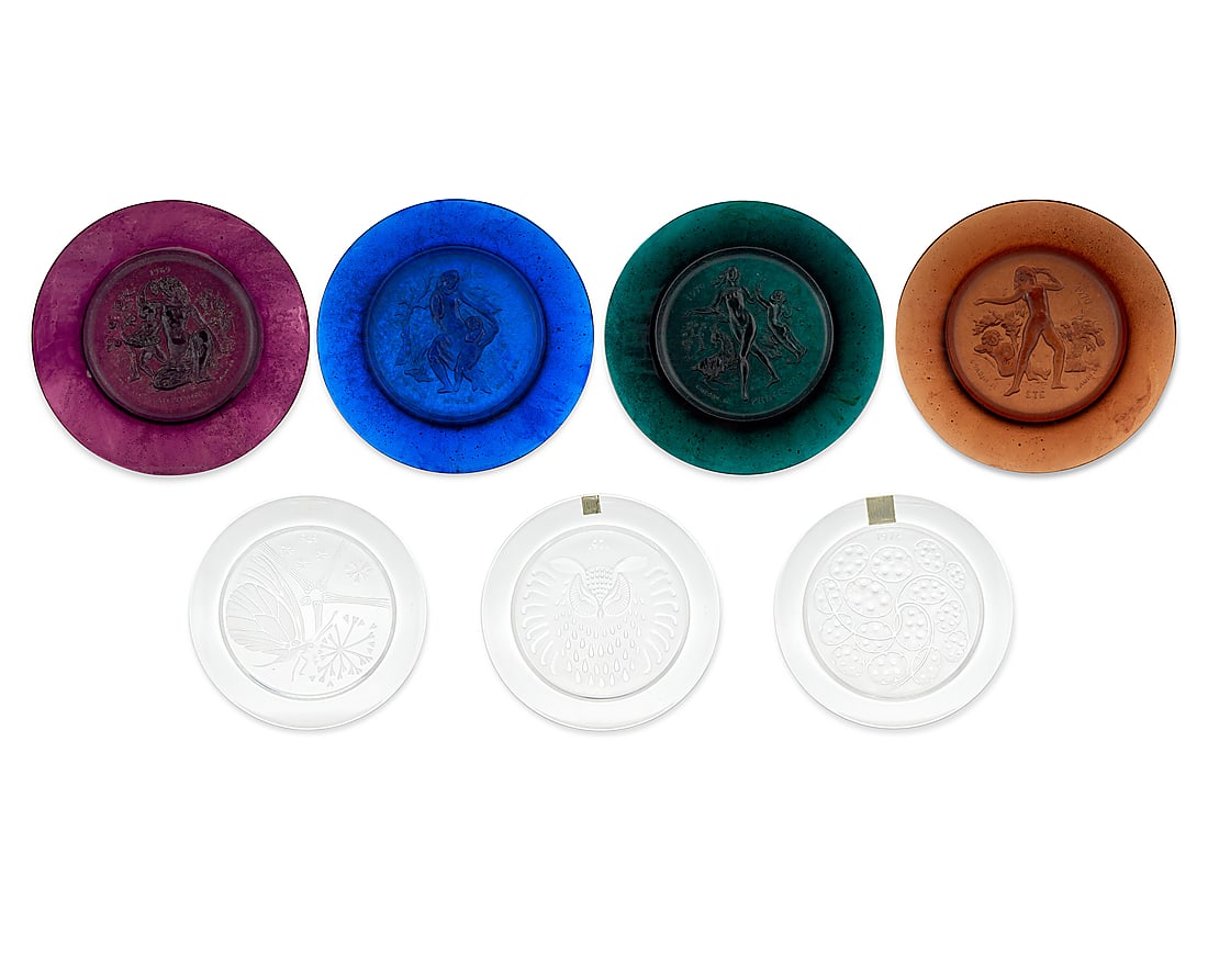 A collection of Daum and Lalique glass commemorative plates (1 of 10)