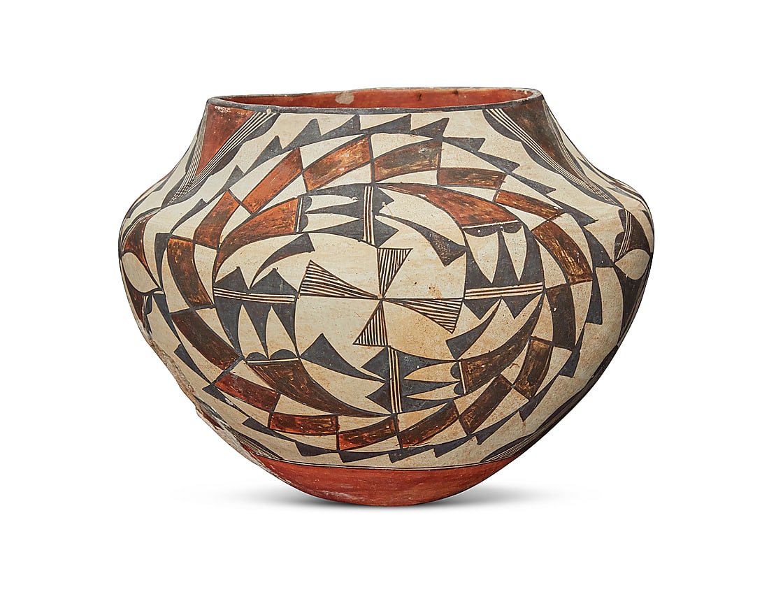 An Acoma Pueblo polychrome pottery jar (1 of 6)