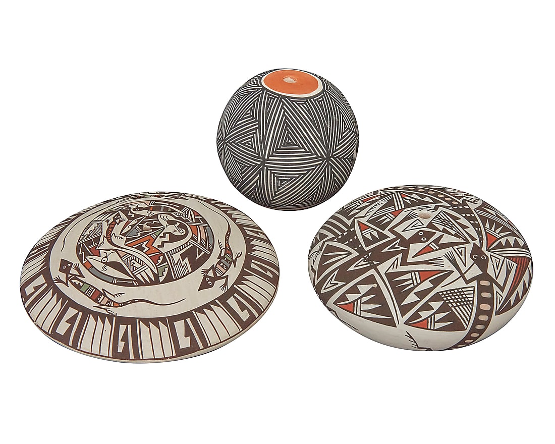 Three Acoma Pueblo pottery items (1 of 6)