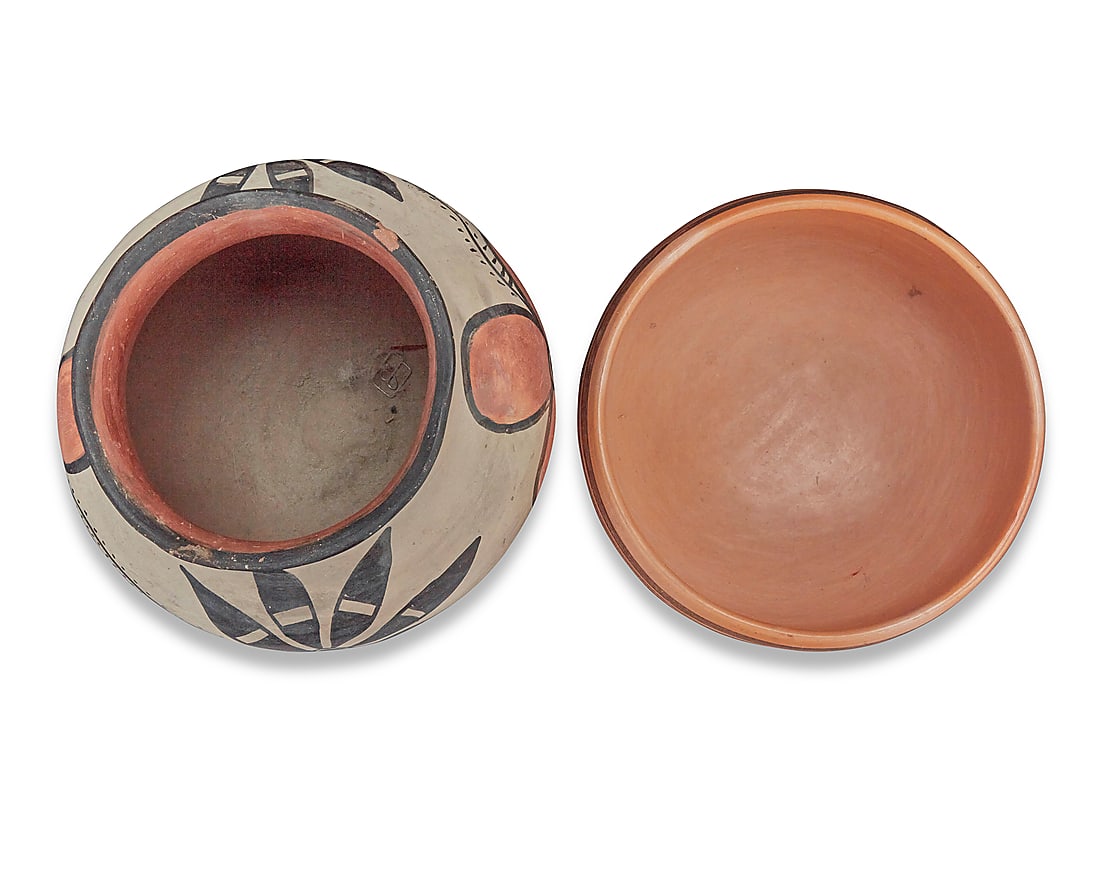 Two Pueblo polychrome pottery vessels - 3