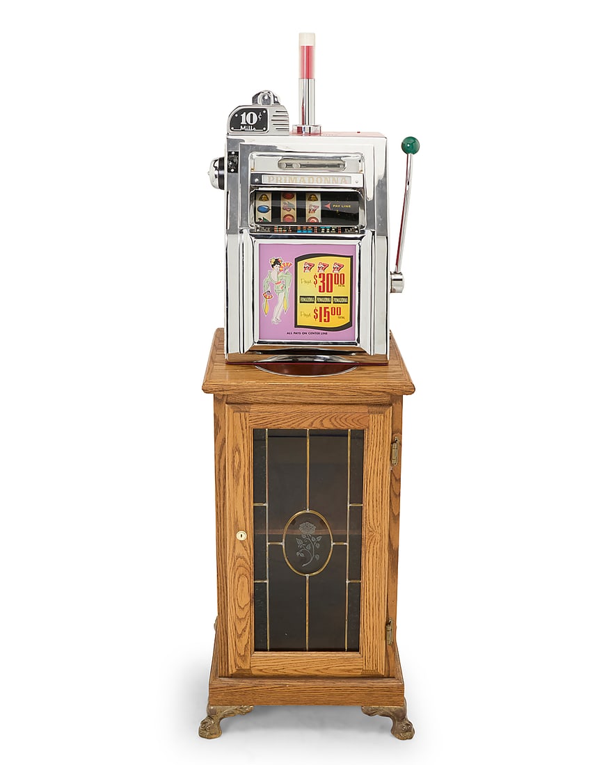 A Mills 'Primadonna' slot machine (1 of 11)