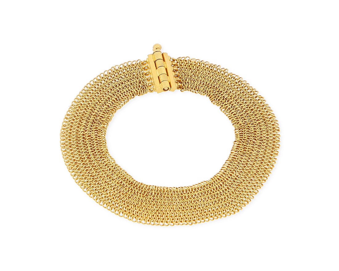 A 22K Gold Bracelet Of a mesh link design with a pin style clasp Length: 7 1/8 in,. Width: 1/2: A 22K Gold Bracelet Of a mesh link design with a pin style clasp Length: 7 1/8 in,. Width: 1/2 in. 20.7 grams gross approximately 7" long