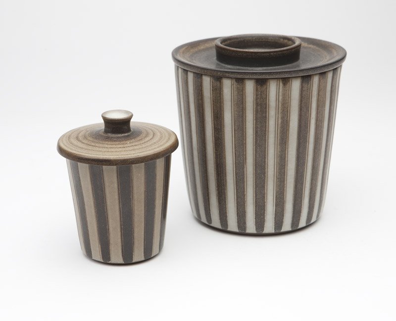 Rupert Julian Deese (1924 - 2010 Claremont, CA): Two glazed stoneware covered jars, second half 20th century, each signed with incised ''RD'' monogram, and with paper label ''Rupert Deese / Stoneware Design / Claremont, CA'', each with a tapering cy