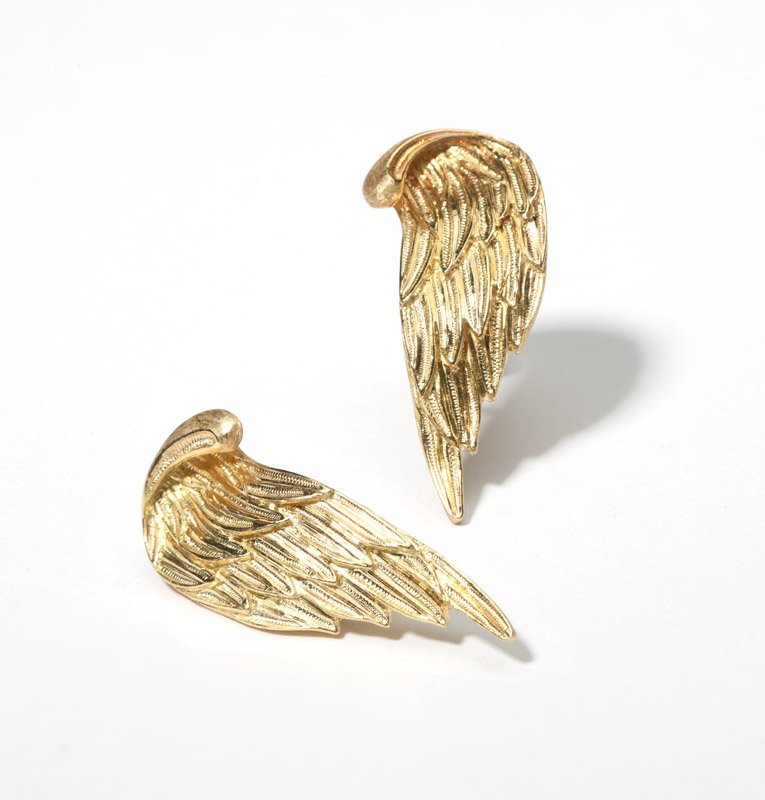 A pair of gold wing earrings, Buccellati,: Signed Buccellati, Italy, T 3021, 18K gold, designed as a pair of upswept wings, 1 1/4'', 11.6 gms, with box, est: $500/700