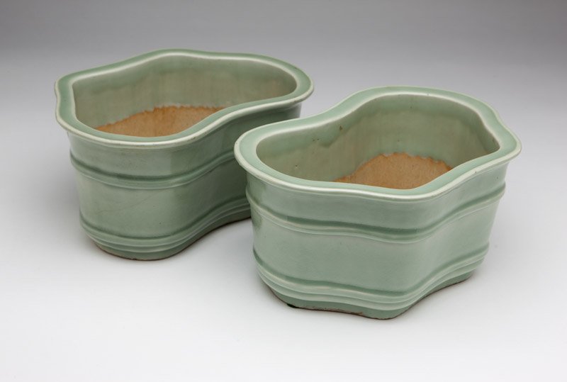 A pair of Chinese celadon jardinieres (1 of 6)
