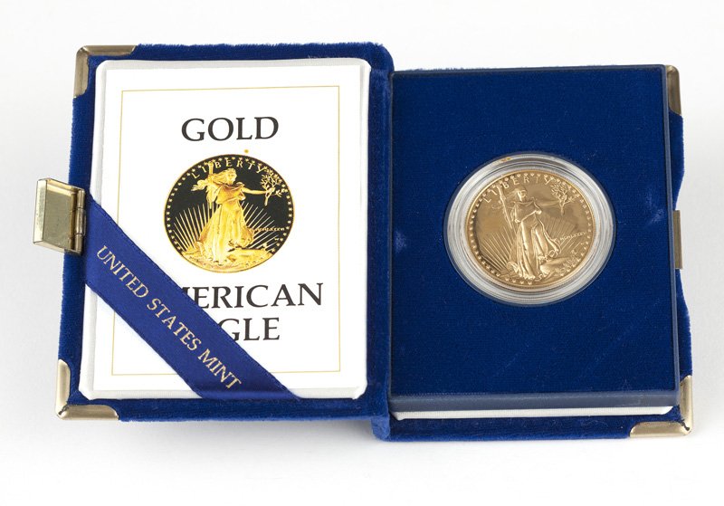 A 1986 First Year US Gold Eagle Proof Bullion Coin (1 of 2)