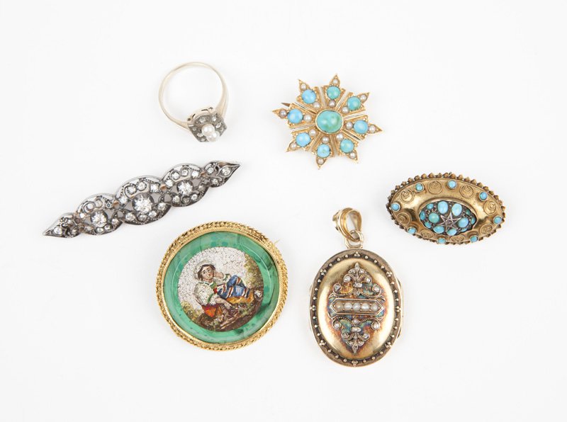 A group of gem and gold antique jewelry (1 of 1)