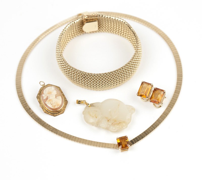 A collection of stone and gold jewelry (1 of 2)