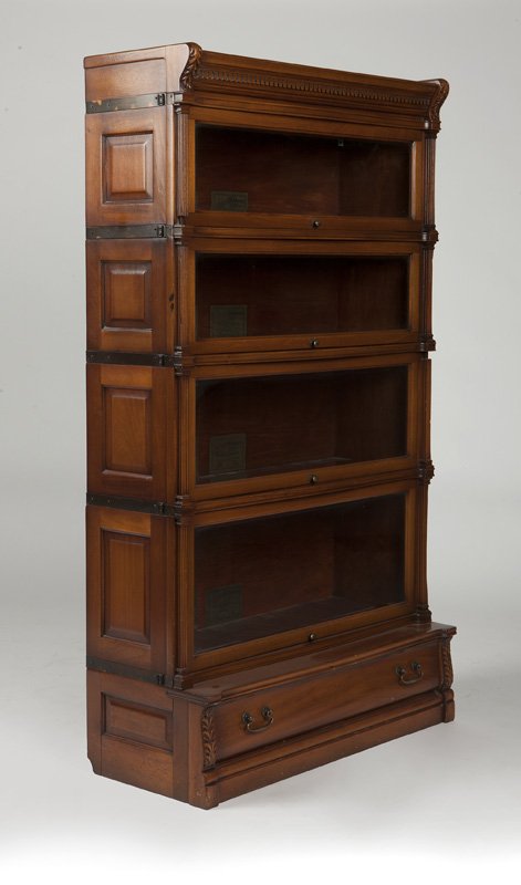A Globe-Wernicke stacking barrister bookcase (1 of 2)