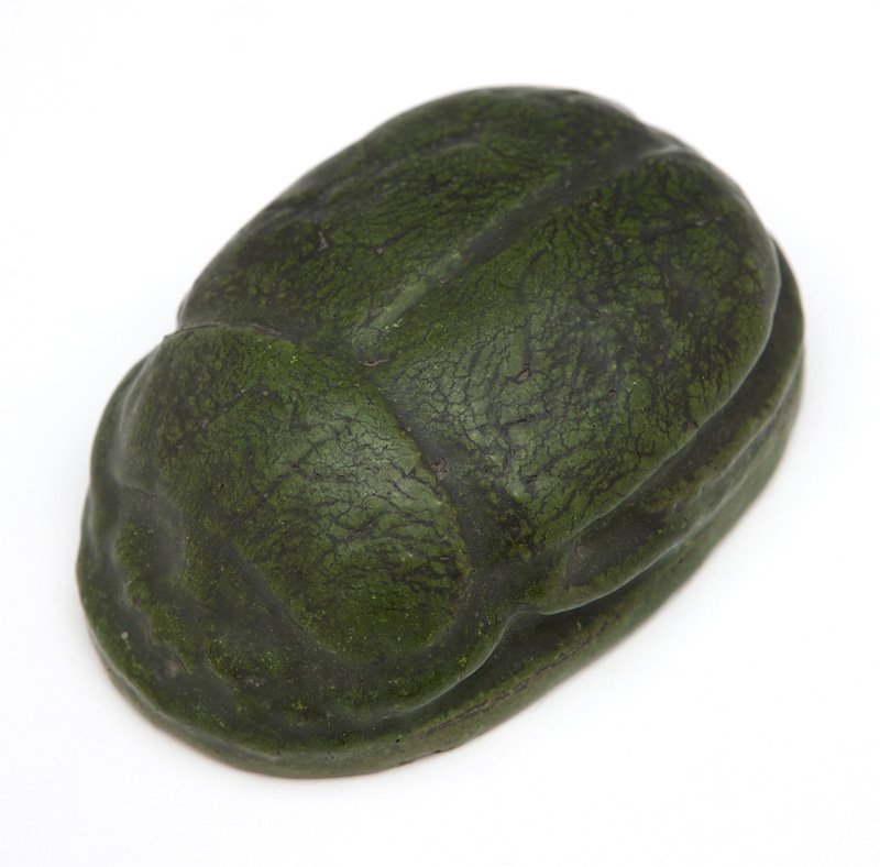 Grueby Faience Company Arts & Crafts paperweight (1 of 3)