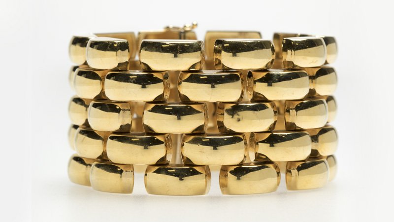 A Retro wide gold link bracelet (1 of 2)