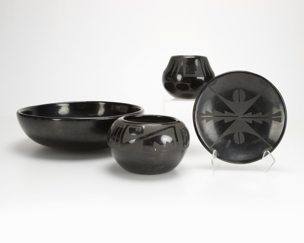 A group of four Maria & Santana pottery vessels (1 of 5)