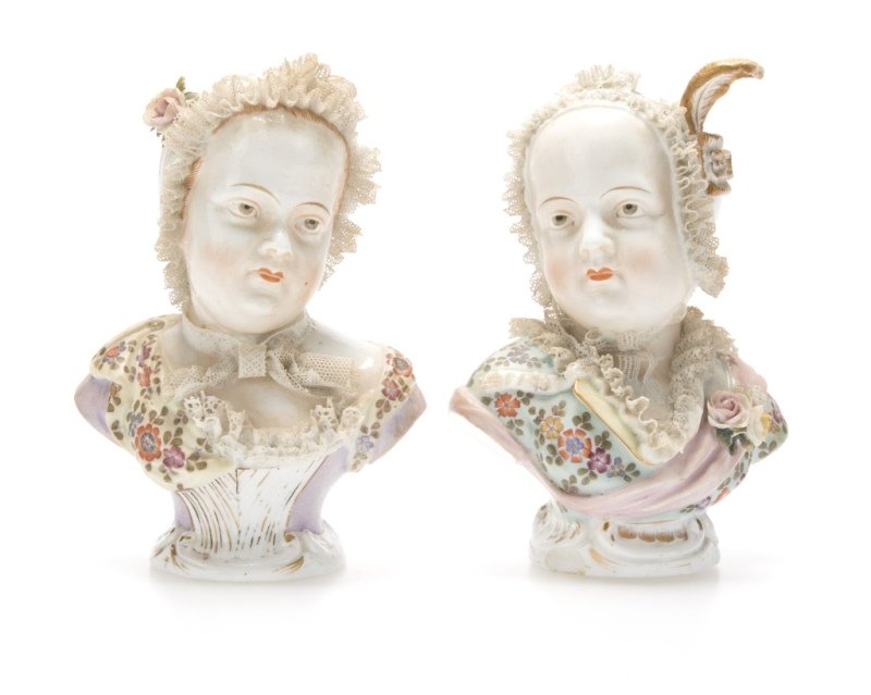 A pair of German porcelain busts (1 of 5)