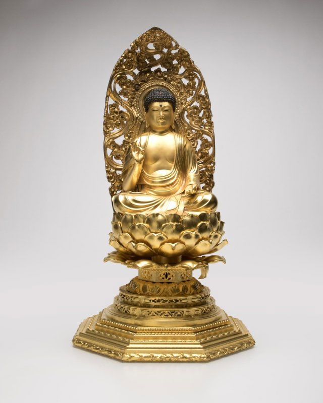 A Japanese giltwood figure, Amida Buddha (1 of 4)