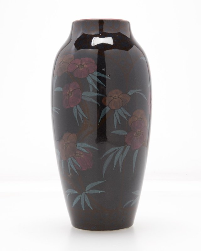 A Rookwood Pottery French Red vase, Sara Sax (1 of 4)