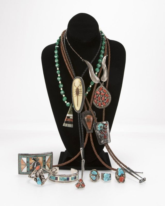 A group of Native American jewelry (1 of 5)