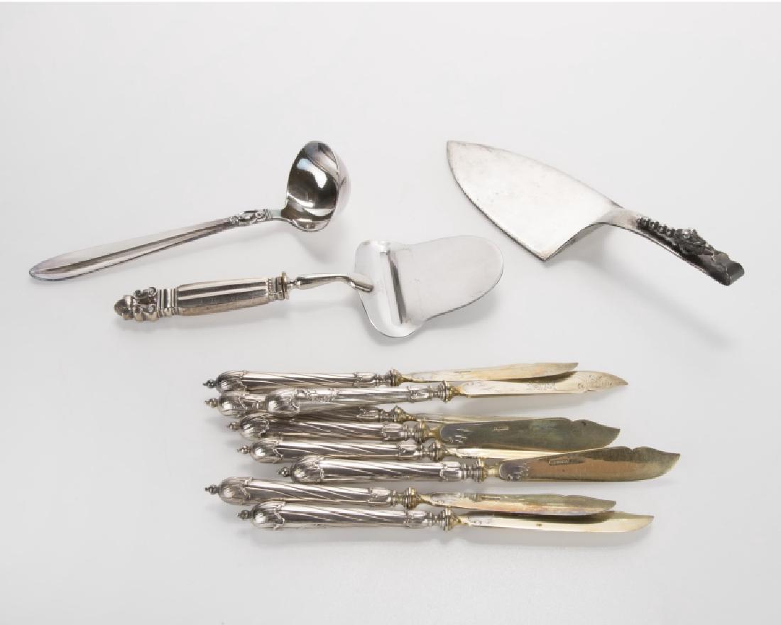 A group lot of miscellaneous silver flatware (1 of 5)