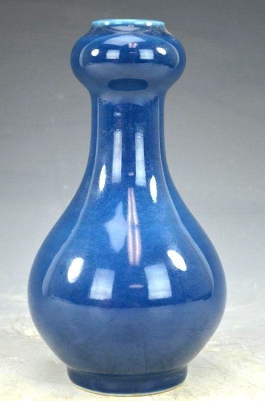 Great Ming Rare Blue Glaze Garlic Mouth Jiajing Vase (1 of 4)