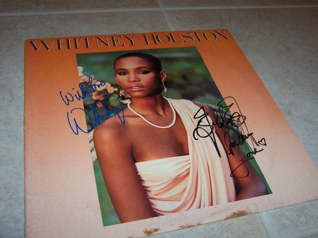 Whitney Houston,Bobby Brown,Original signed Cool!: Fantastic Whitney Houston,Bobby Brown, rare Lp were be came a legend artiste signed by each of one . 1- One of the most important artist of the modern era is the Late Whitney Houston and Bobby Brouwn