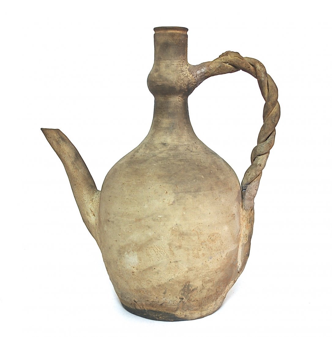 Fantastic and rare 14th Century Chinese Water Vessel (1 of 8)