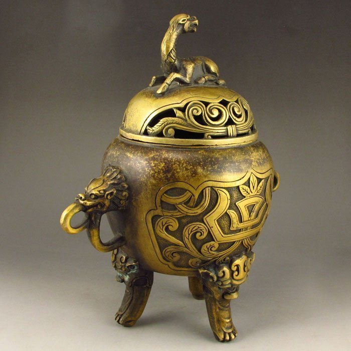 Chinese Ming Bronze 3 Leg Incense Burner Xuande Mark (1 of 10)