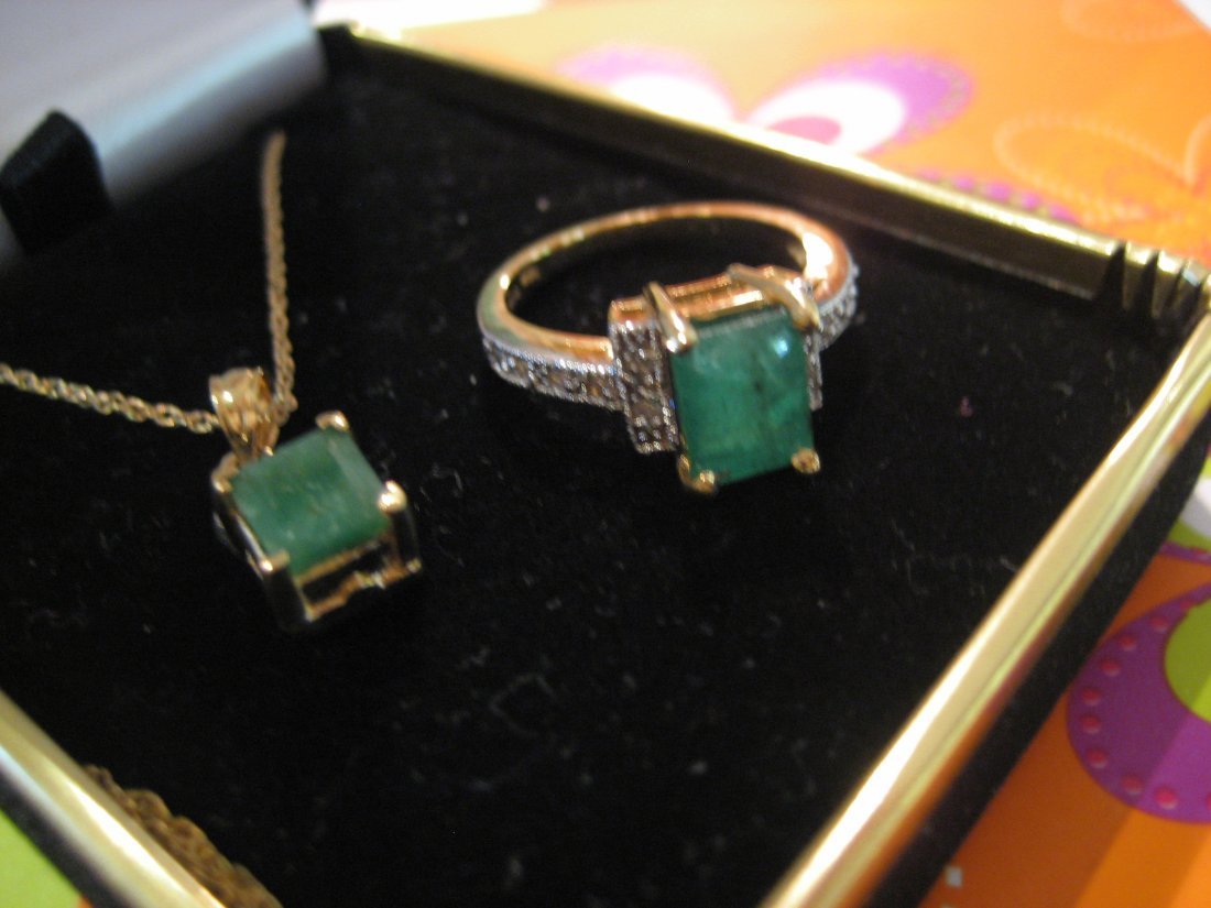 Lovely Ring / Neckless Emerald and Diamond W/Y Gold 14k (1 of 1)