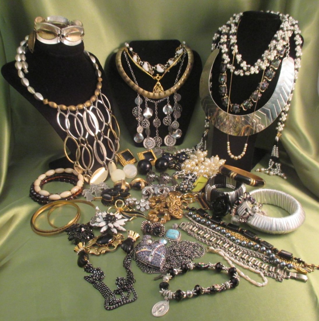Lot of Costume Jewelry 51 pc Weiss, Ciner , Erwin Pearl: Lot of Costume Jewelry consist of : Weiss , Ciner, Erwin Pearl, Tarfari Jeff Lieb , JBK (Jackie Kennedy), Sarah Cov., Antique Mexico Sterling Silver Aztec Earrings which maybe Margot de Taxco Mexico,