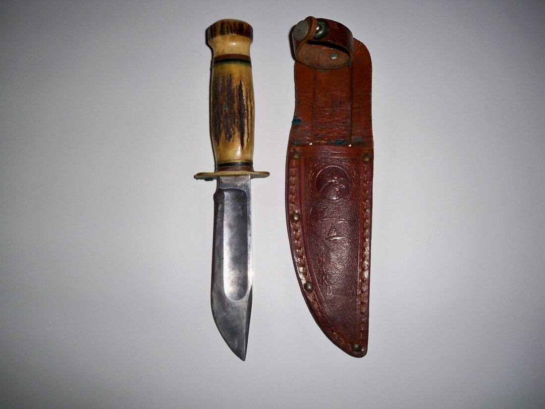 Vintage Marble's No. 46 Fixed Blade Hunting Knife: Vintage US 1920-50's MARBLES Gladstone Michigan Hunting/ Fighting Knife & Leather Sheath. Stag Handle, No Loose Parts - Excellent Original Condition. Blade Length is 4 1/4" Overall Length is 8" Sheath