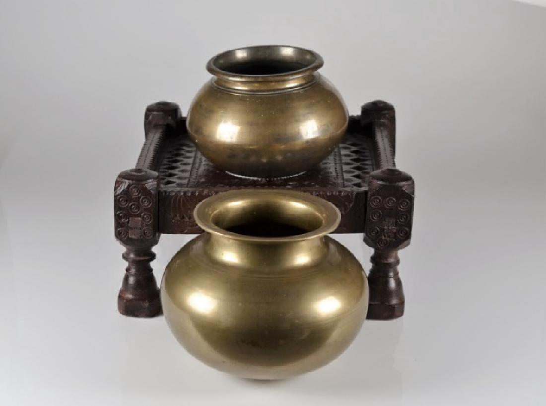 TWO COOKING POTS W/ STAND & 4 KITCHEN POTS (1 of 3)