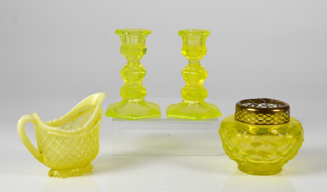 LOT OF ANTIQUE VASELINE GLASS (1 of 3)