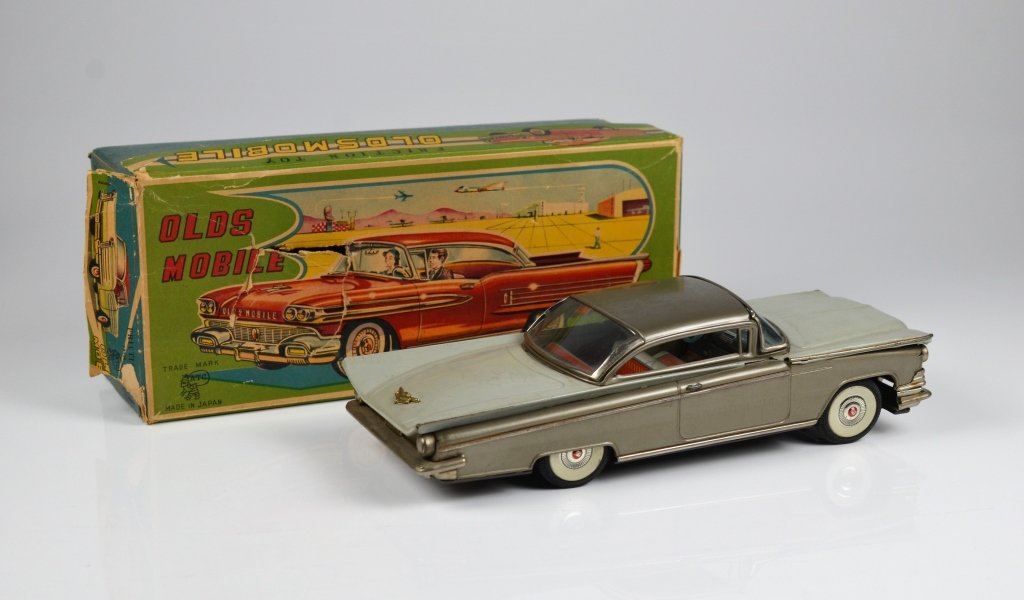 VINTAGE OLDSMOBILE FRICTION TOY CAR IN BOX (1 of 1)