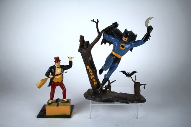 2 AURORA PLASTIC MONSTER MODEL KITS: Assembled models of "Batman" and "The Penguin". Ht. of tallest 27.5 cm. (10.75 in.)