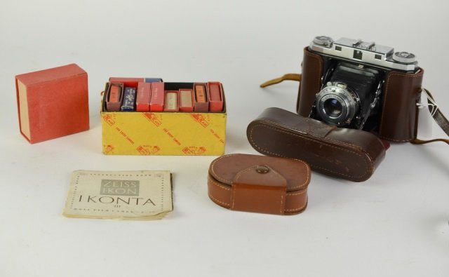 CARL ZEISS 75MM CAMERA & ACCESSORIES (1 of 1)