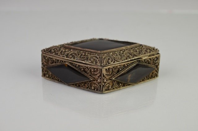 SILVERED FILIGREE BOX WITH TORTOISE SHELL (1 of 3)