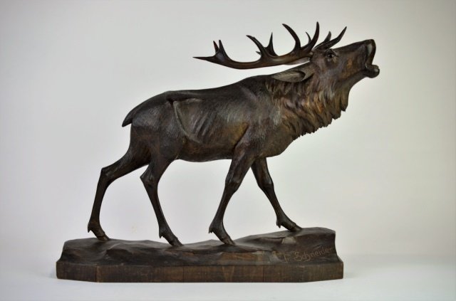 BLACK FORREST WOOD CARVING (1 of 2)