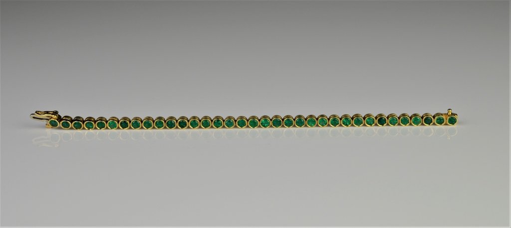 GOLD & EMERALD TENNIS BRACELET (1 of 3)