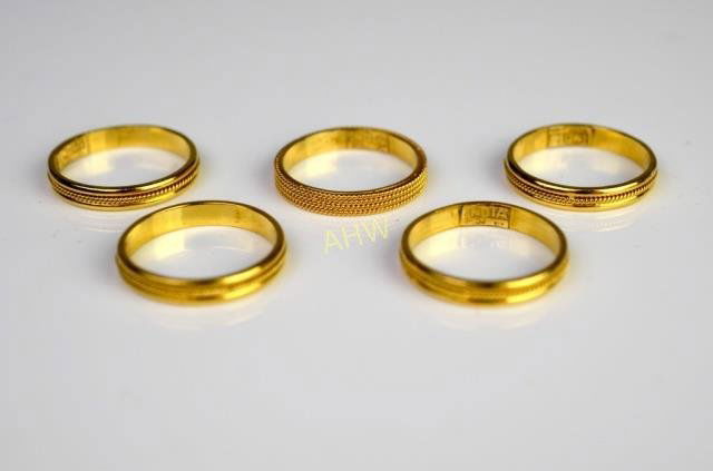 FIVE GOLD BANDS (1 of 3)