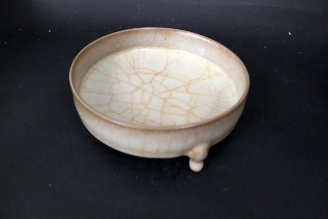 A BIG GUAN TYPE PORCELAIN INCENSE BURNER (1 of 4)