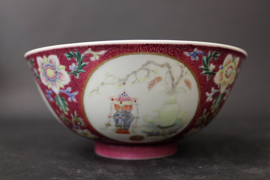 A RARE CHINESE FAMILLE ROSE  BOWL (1 of 7)