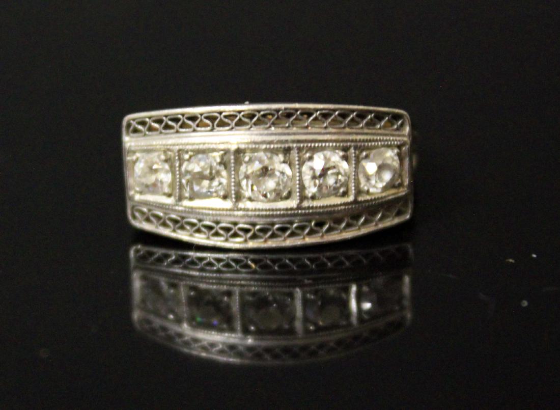 ANTIQUE 5 DIAMOND STONE RING (1 of 10)