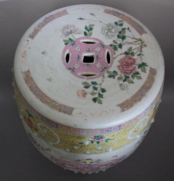 A Chinese Famille Rose Enameled Porcelain Garden Stool: A Chinese Famille Rose Enameled Porcelain Garden Stool （wear to enamel), Qing Dynasty 47cm(18 1/2in) 清 粉彩古登