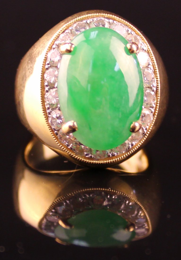 NATURAL CHINESE TRANSLUCENT OVAL-SHAPED CABOCHON BRIGHT: Natural Oval-Shaped Cabochon Bright &