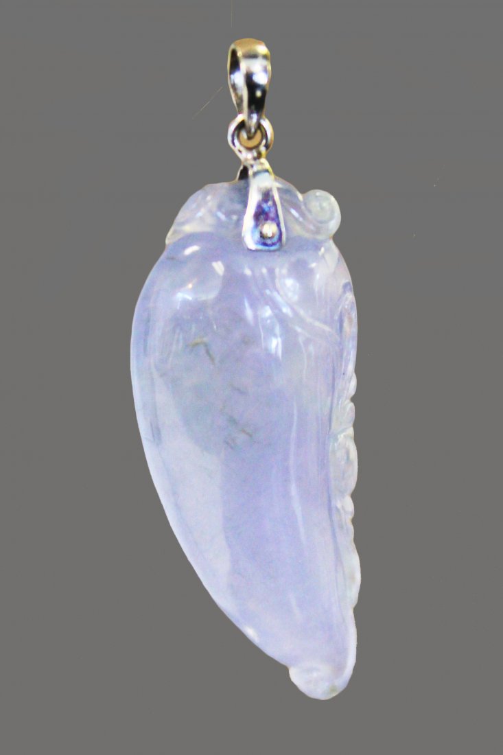CHINESE LAVENDER JADEITE CHILI PENDANT: "Guarantee Grade A jadeite or refun