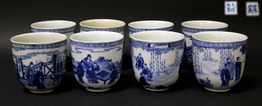 A SET OF 8 CHINESE BLUE AND WHITE TEA CUPS, QING: 2424 A SET OF 8 CHINESE BLUE AND WHITE TEA CUPS, QING DYNASTY 清，青花瓷杯八件套 历史典故图案，神&