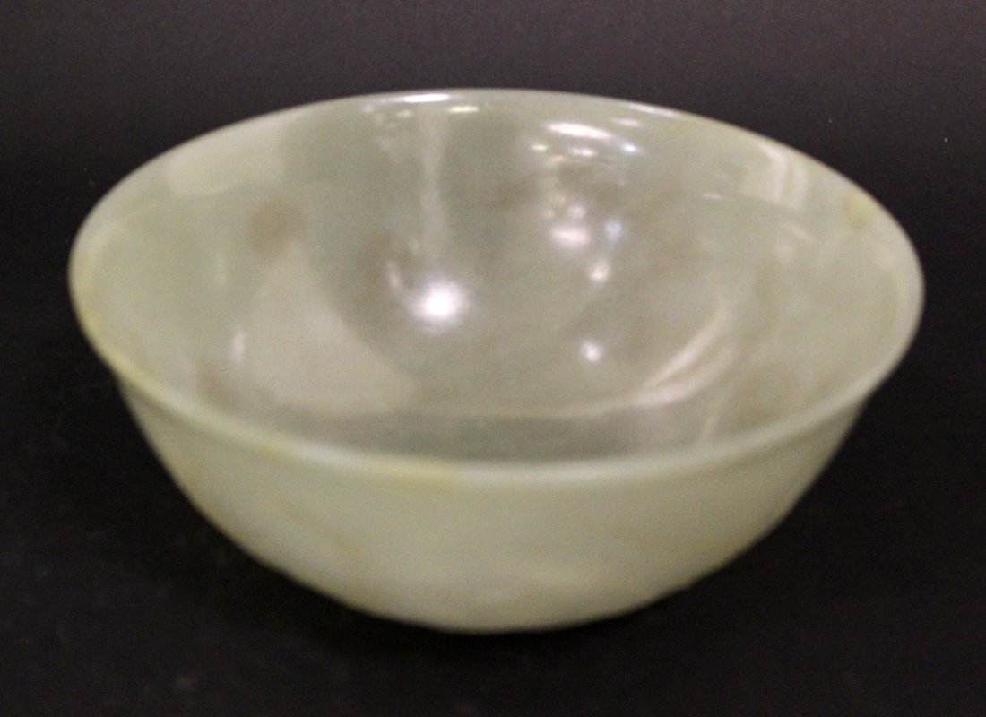 A CHINESE WHITE JADE BOWL,19TH/20TH C. (1 of 4)
