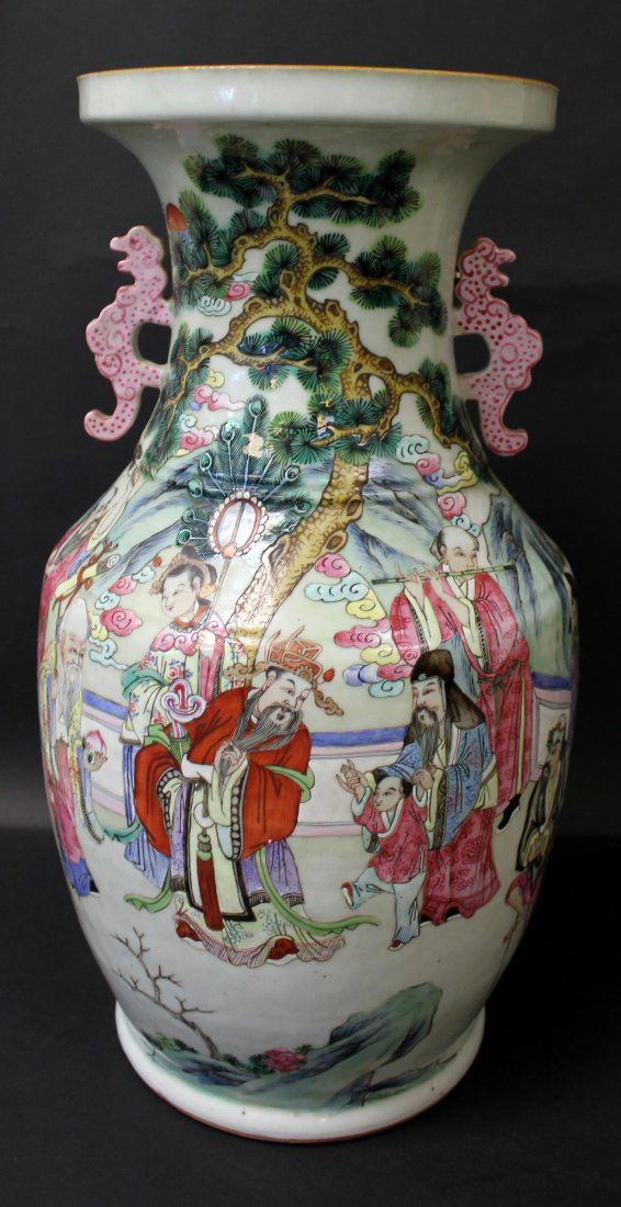 19TH C A RARE & LARGE CHINESE FAMILLE ROSE PAINTED VASE (1 of 10)