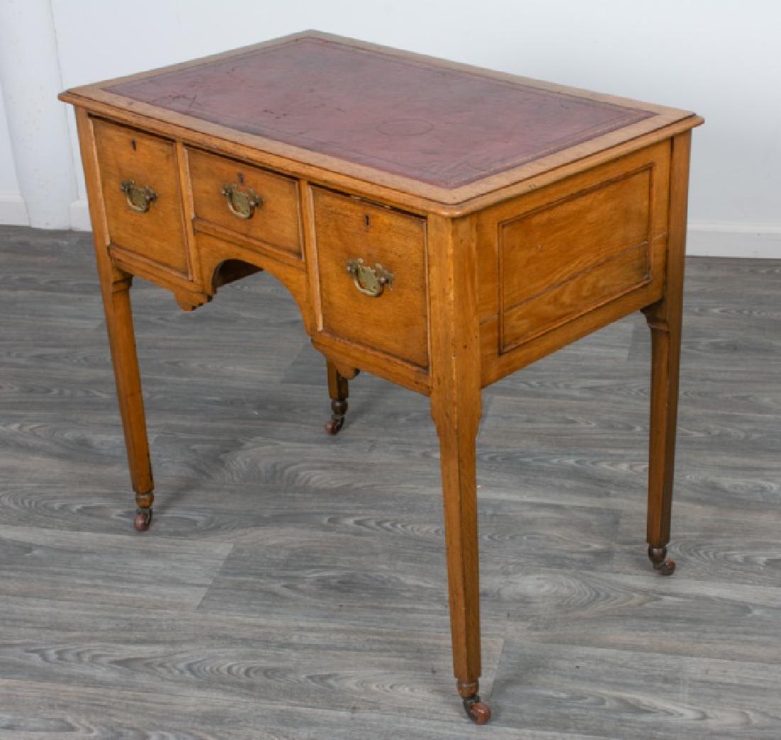 English Oak Lowboy (1 of 6)